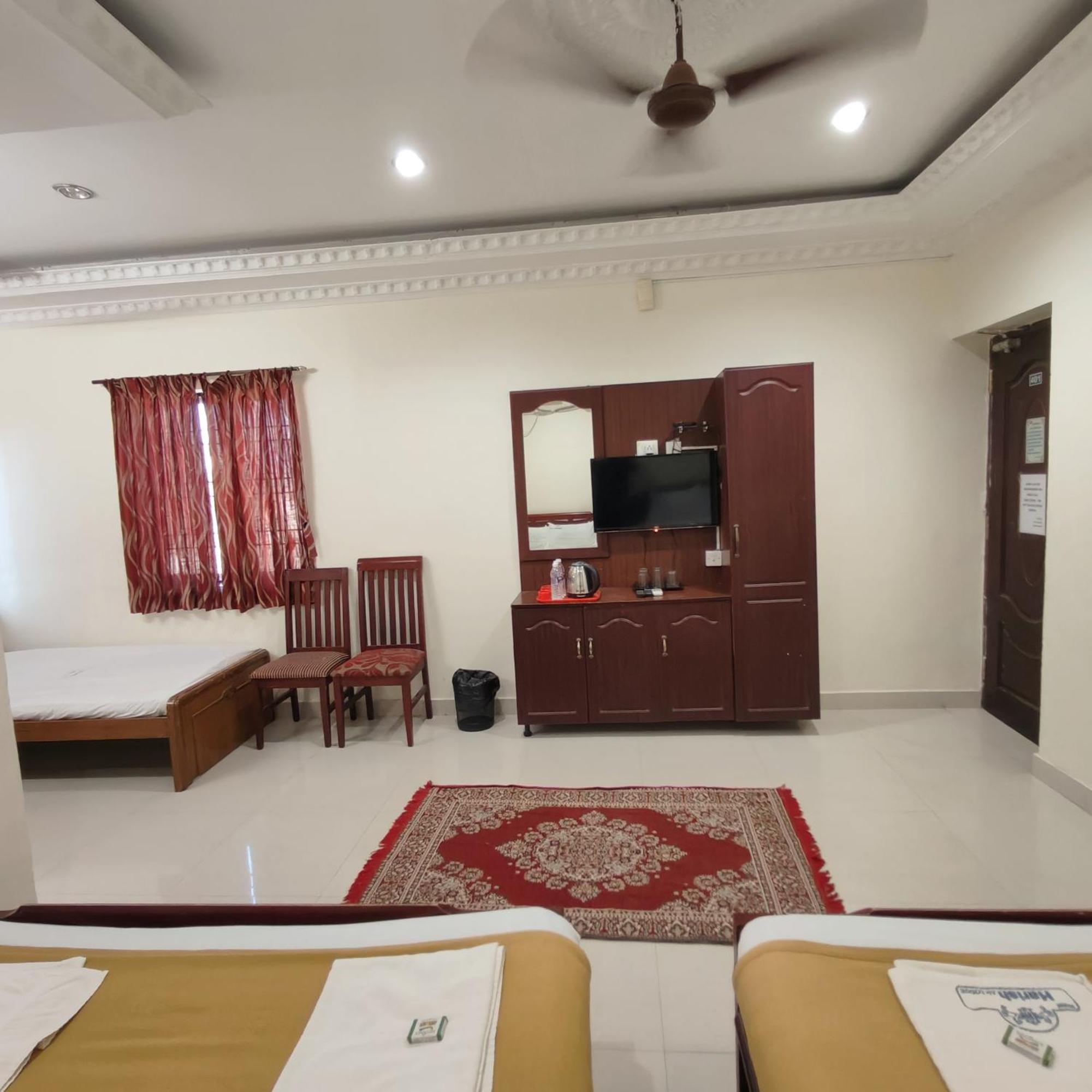 Hotel Harish Rameshwaram Exterior photo